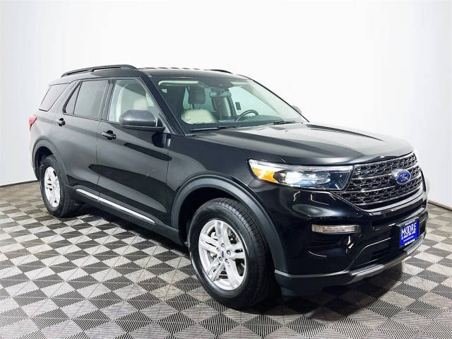 2023 Ford Explorer XLT 4WD photo