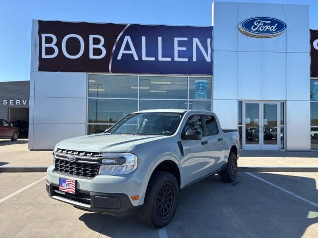 2023 Ford Maverick XLT FWD photo