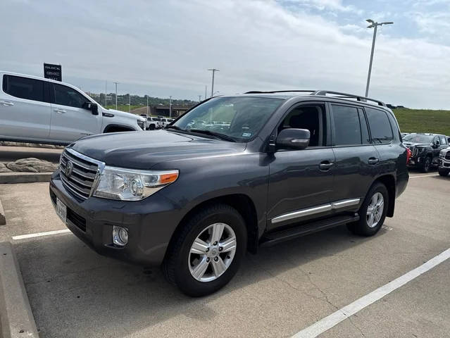 2015 Toyota Land Cruiser 4WD photo