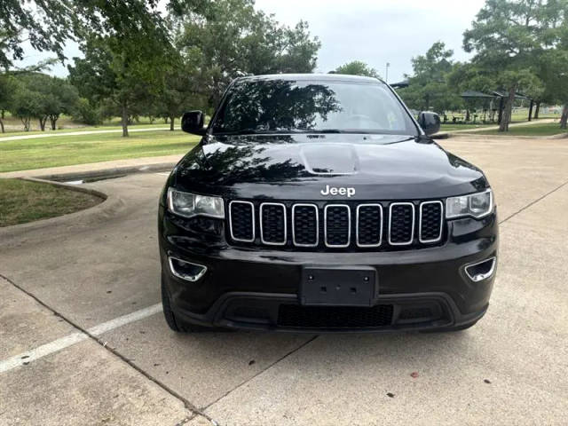 2018 Jeep Grand Cherokee Laredo E 4WD photo