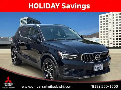 2023 Volvo XC40 Plus Bright Theme AWD photo