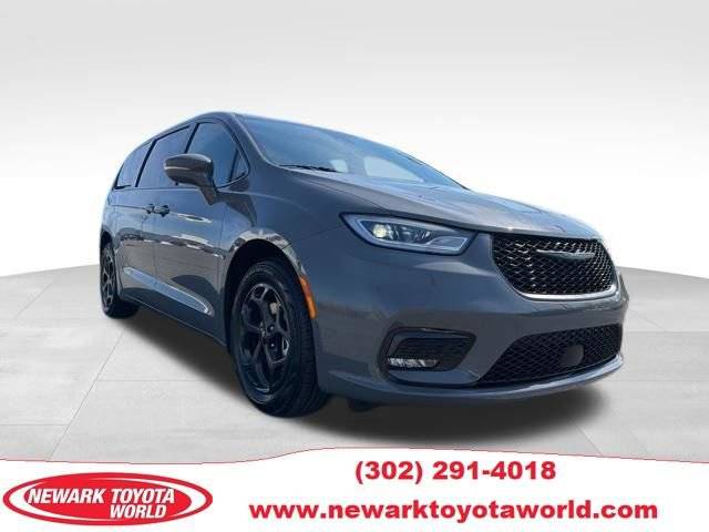 2022 Chrysler Pacifica Minivan Hybrid Touring L FWD photo