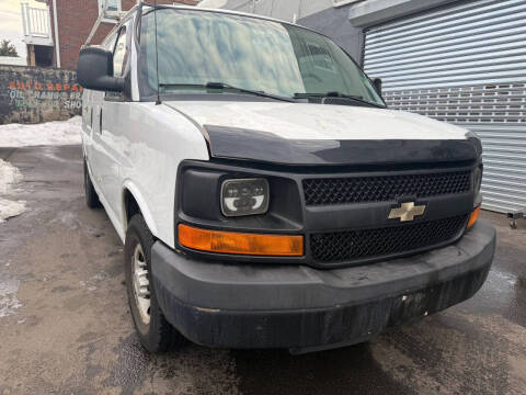 2015 Chevrolet Express Cargo RWD photo