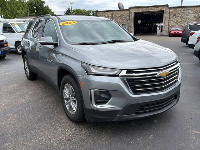 2023 Chevrolet Traverse LT Cloth AWD photo