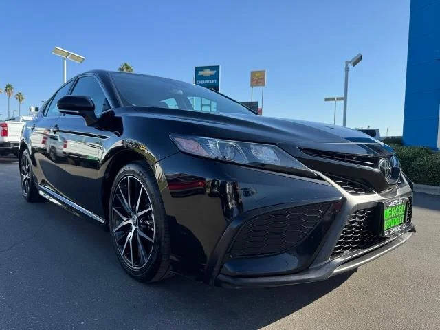 2023 Toyota Camry SE FWD photo