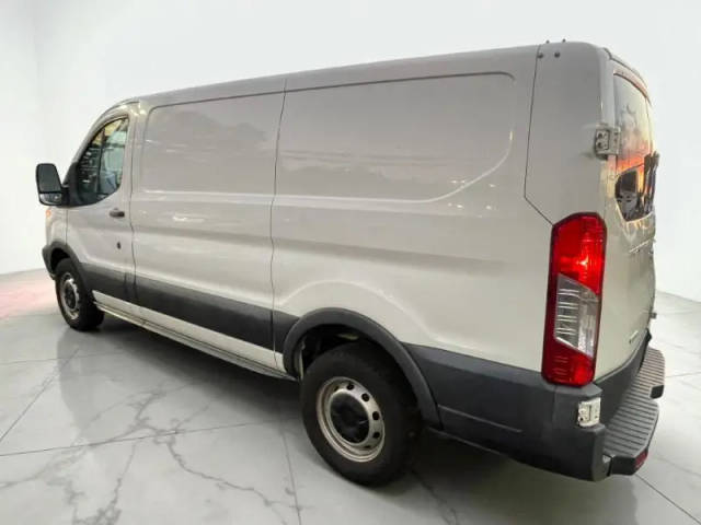2017 Ford Transit Van  RWD photo
