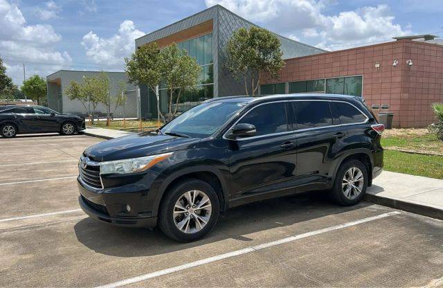 2015 Toyota Highlander XLE FWD photo