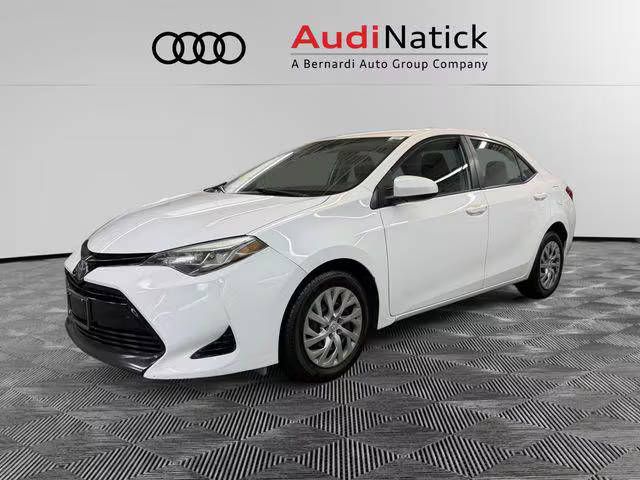 2018 Toyota Corolla LE FWD photo