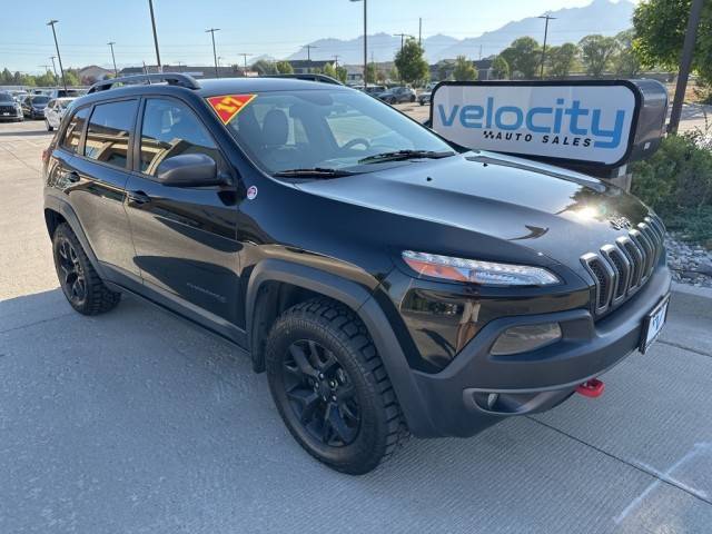 2017 Jeep Cherokee Trailhawk L Plus 4WD photo