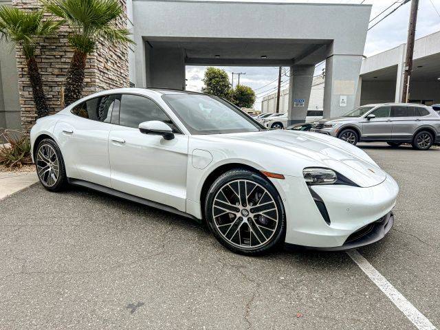 2022 Porsche Taycan  RWD photo