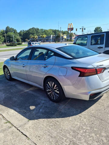 2023 Nissan Altima 2.5 SV FWD photo