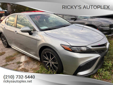 2022 Toyota Camry SE FWD photo
