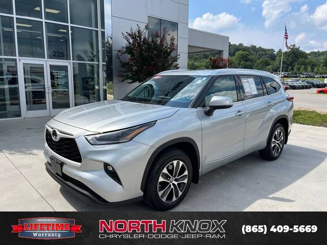 2021 Toyota Highlander XLE AWD photo