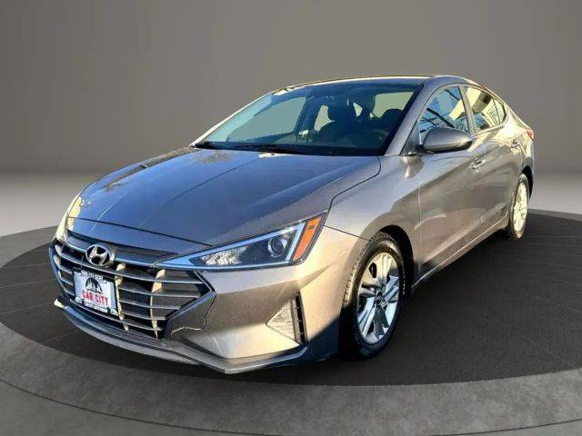 2020 Hyundai Elantra  FWD photo