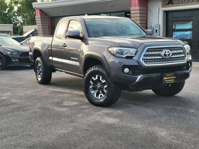 2016 Toyota Tacoma SR5 4WD photo