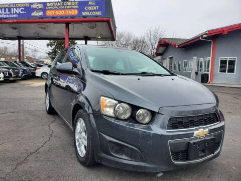 2015 Chevrolet Sonic LT FWD photo