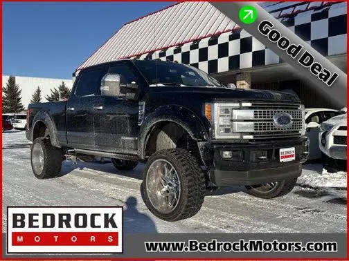 2019 Ford F-250 Super Duty Platinum 4WD photo