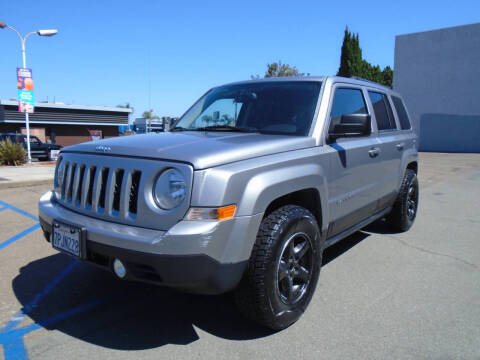 2016 Jeep Patriot Sport FWD photo
