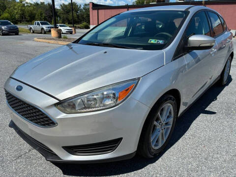 2017 Ford Focus SE FWD photo