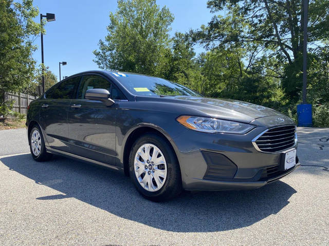 2019 Ford Fusion S FWD photo