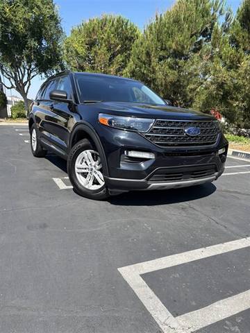 2023 Ford Explorer XLT 4WD photo