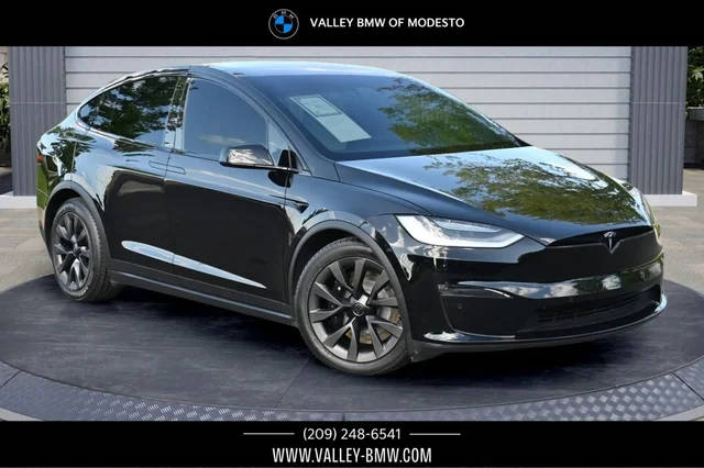 2022 Tesla Model X Plaid AWD photo
