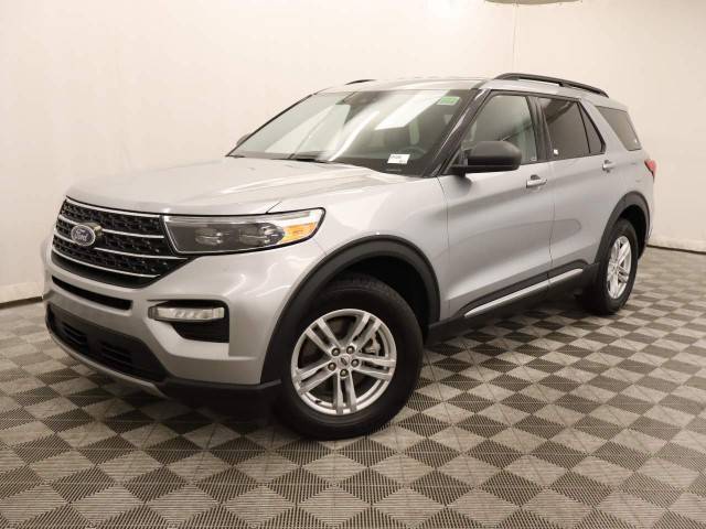 2023 Ford Explorer XLT 4WD photo