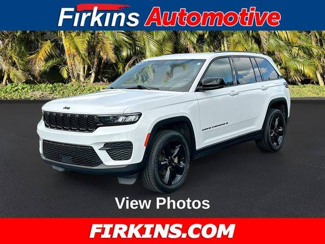 2023 Jeep Grand Cherokee Altitude 4WD photo