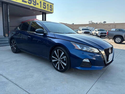 2022 Nissan Altima 2.5 SR FWD photo