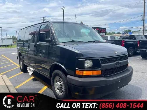 2017 Chevrolet Express LS RWD photo