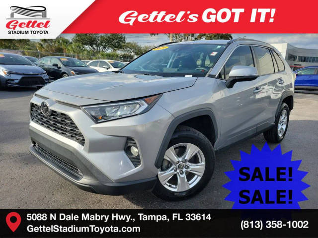 2021 Toyota RAV4 XLE FWD photo