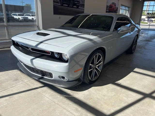 2022 Dodge Challenger R/T RWD photo
