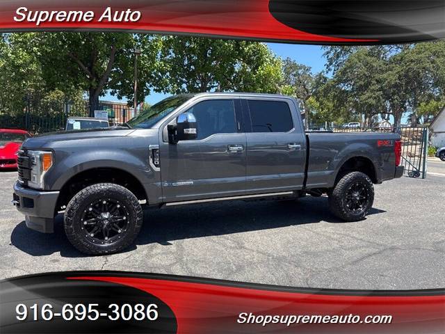 2017 Ford F-250 Super Duty Platinum 4WD photo
