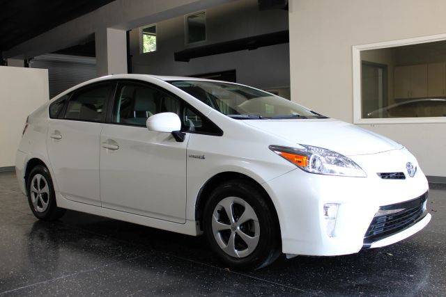 2015 Toyota Prius Two FWD photo
