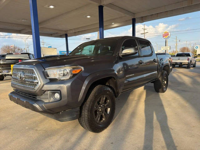 2016 Toyota Tacoma TRD Sport RWD photo