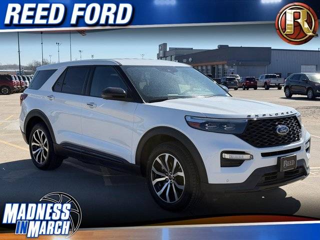 2022 Ford Explorer ST 4WD photo