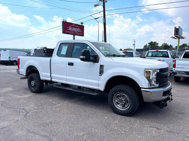 2018 Ford F-350 Super Duty XL 4WD photo