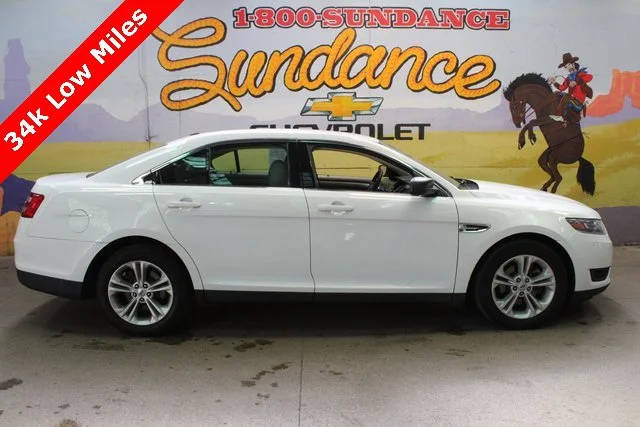 2018 Ford Taurus SE FWD photo