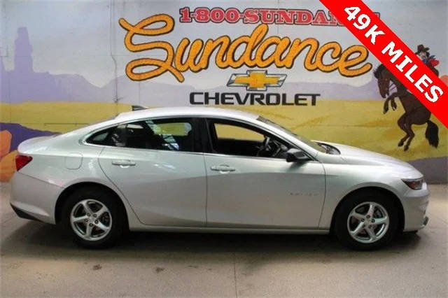 2017 Chevrolet Malibu LS FWD photo
