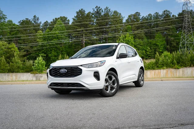 2023 Ford Escape ST-Line AWD photo