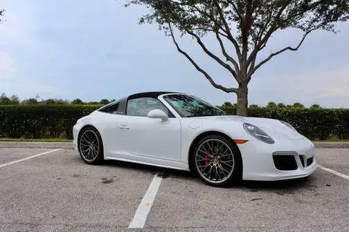 2018 Porsche 911 4S AWD photo