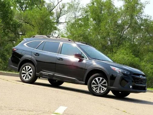 2023 Subaru Outback Premium AWD photo
