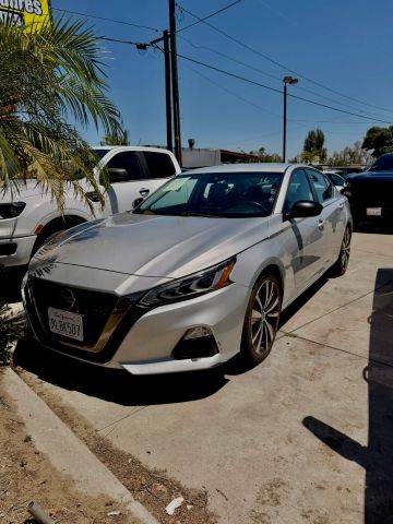 2021 Nissan Altima 2.5 SR FWD photo
