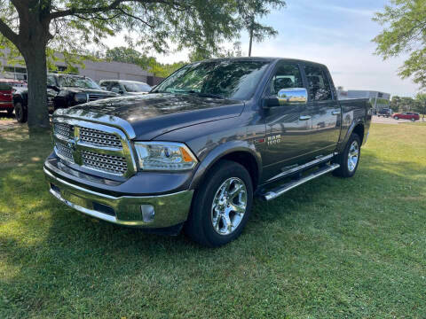 2017 Ram 1500 Laramie 4WD photo