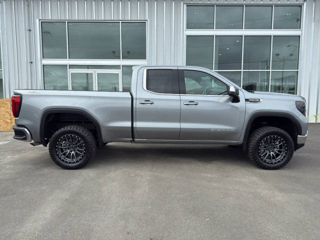 2023 GMC Sierra 1500 SLE 4WD photo