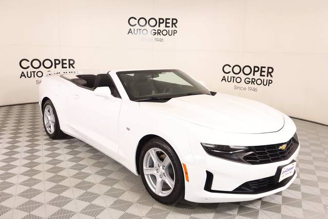 2023 Chevrolet Camaro 1LT RWD photo