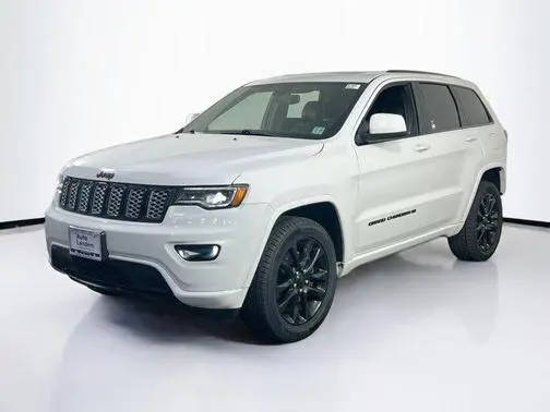 2022 Jeep Grand Cherokee Laredo X 4WD photo