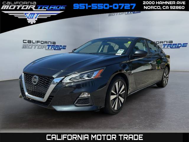 2022 Nissan Altima 2.5 SV FWD photo