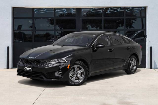 2023 Kia K5 LXS FWD photo
