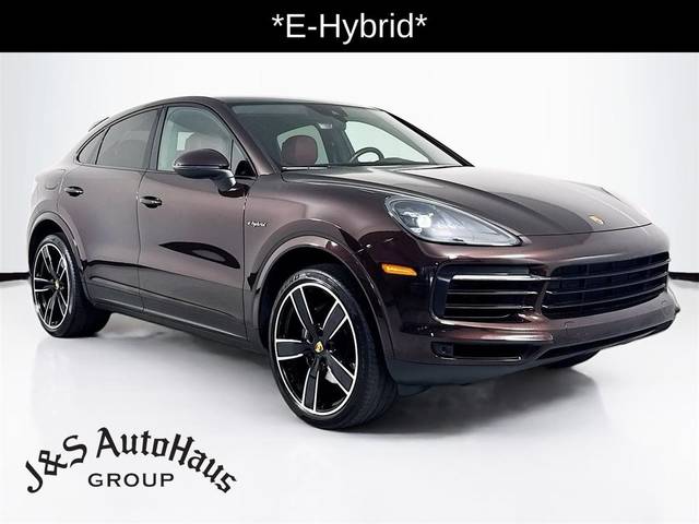 2022 Porsche Cayenne Coupe E-Hybrid AWD photo